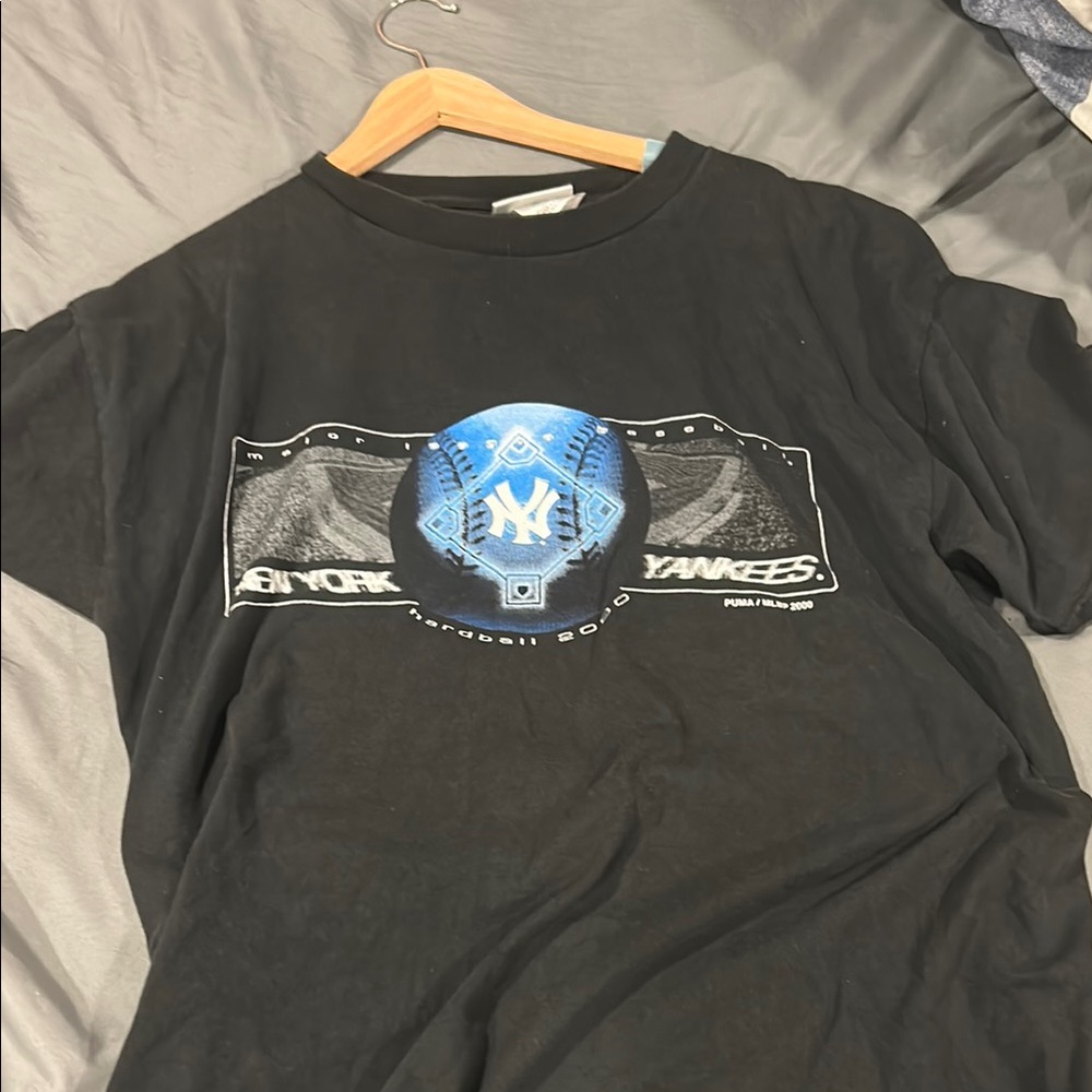 Yankees Puma Classic Black T-Shirt